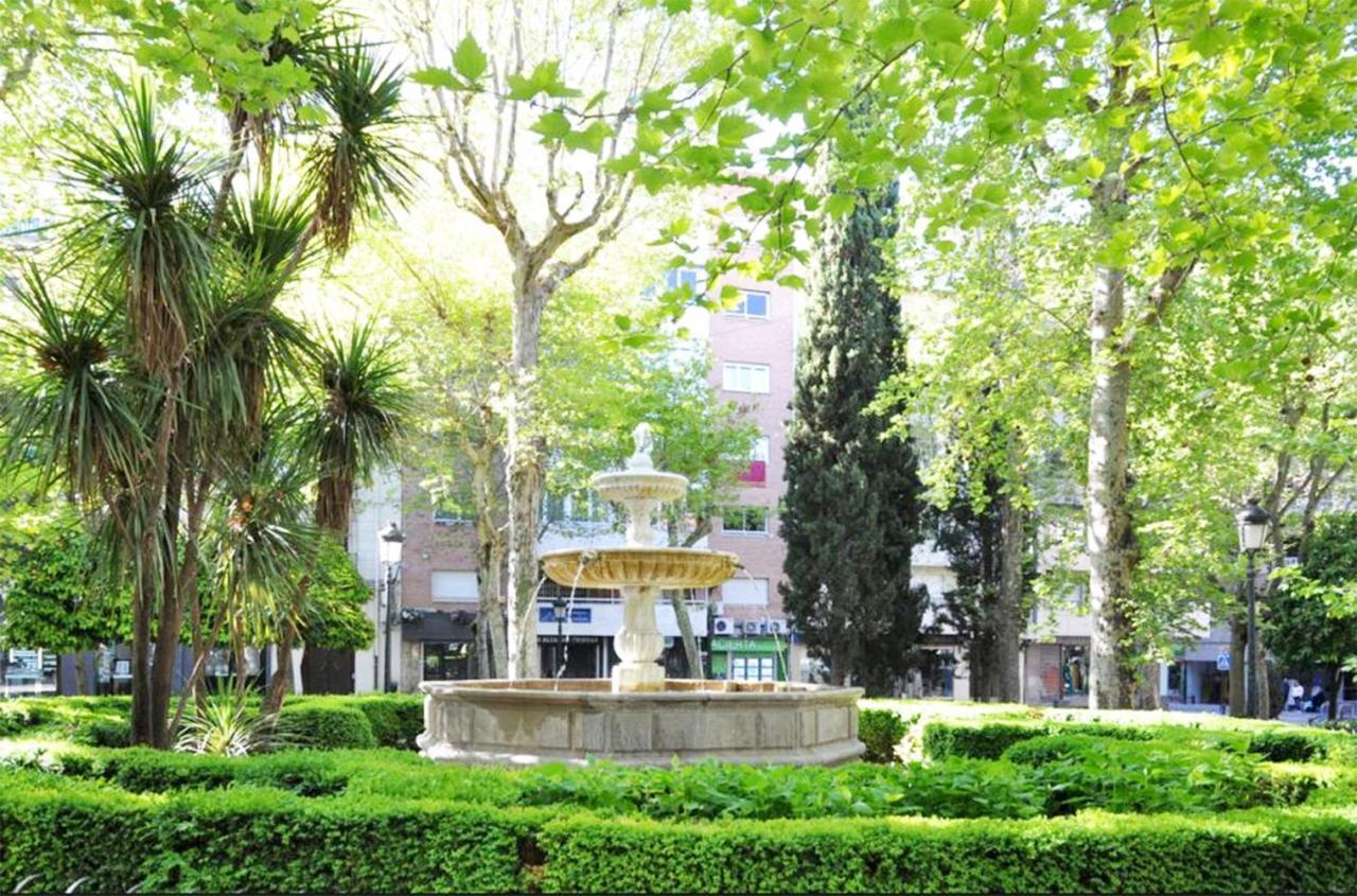 Apartasuite Centro Historico Atico Tranquilo Y Luminoso En El Corazon De 格拉纳达 外观 照片