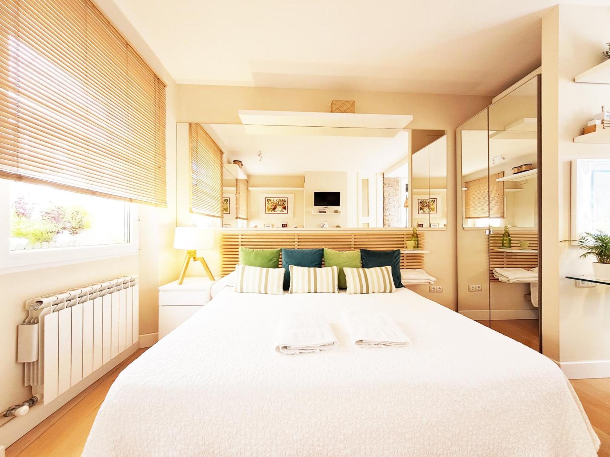 Apartasuite Centro Historico Atico Tranquilo Y Luminoso En El Corazon De 格拉纳达 外观 照片